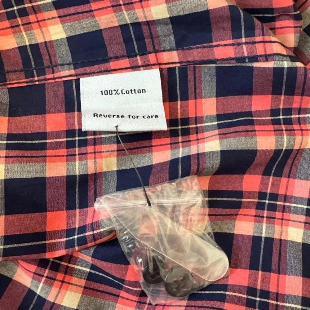 NWT Paisley & Gray Slimfit pink and navy plaid button-up shirt‎ Size L